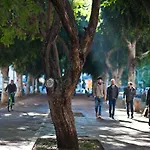 Lovely 2Br Apt W Balcony In Neve Tzedek Area By Sea N\' Rent