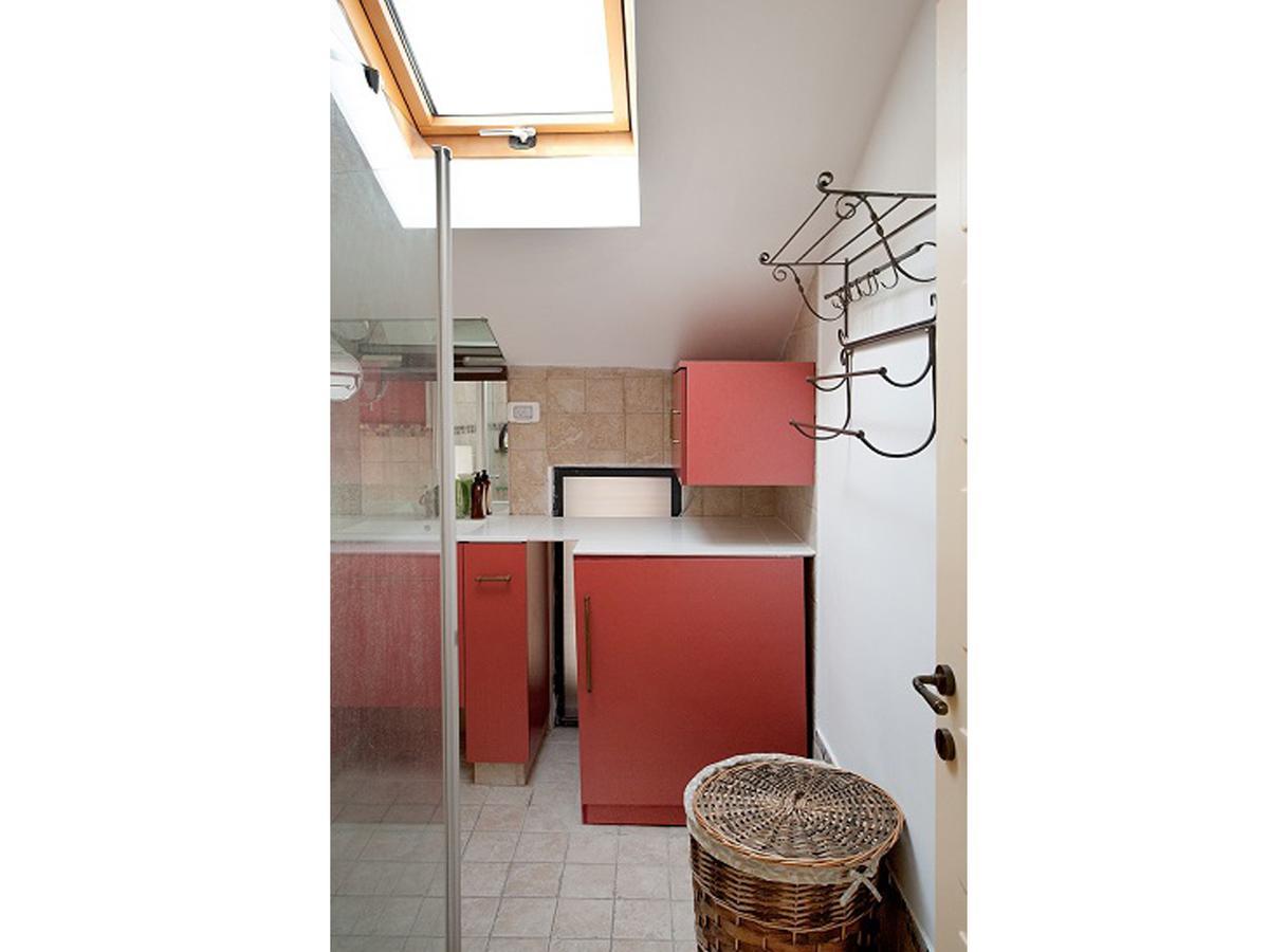 Lovely 2br W Balcony In Neve Tzedek Area By Sea N' Rent Tel Aviv
