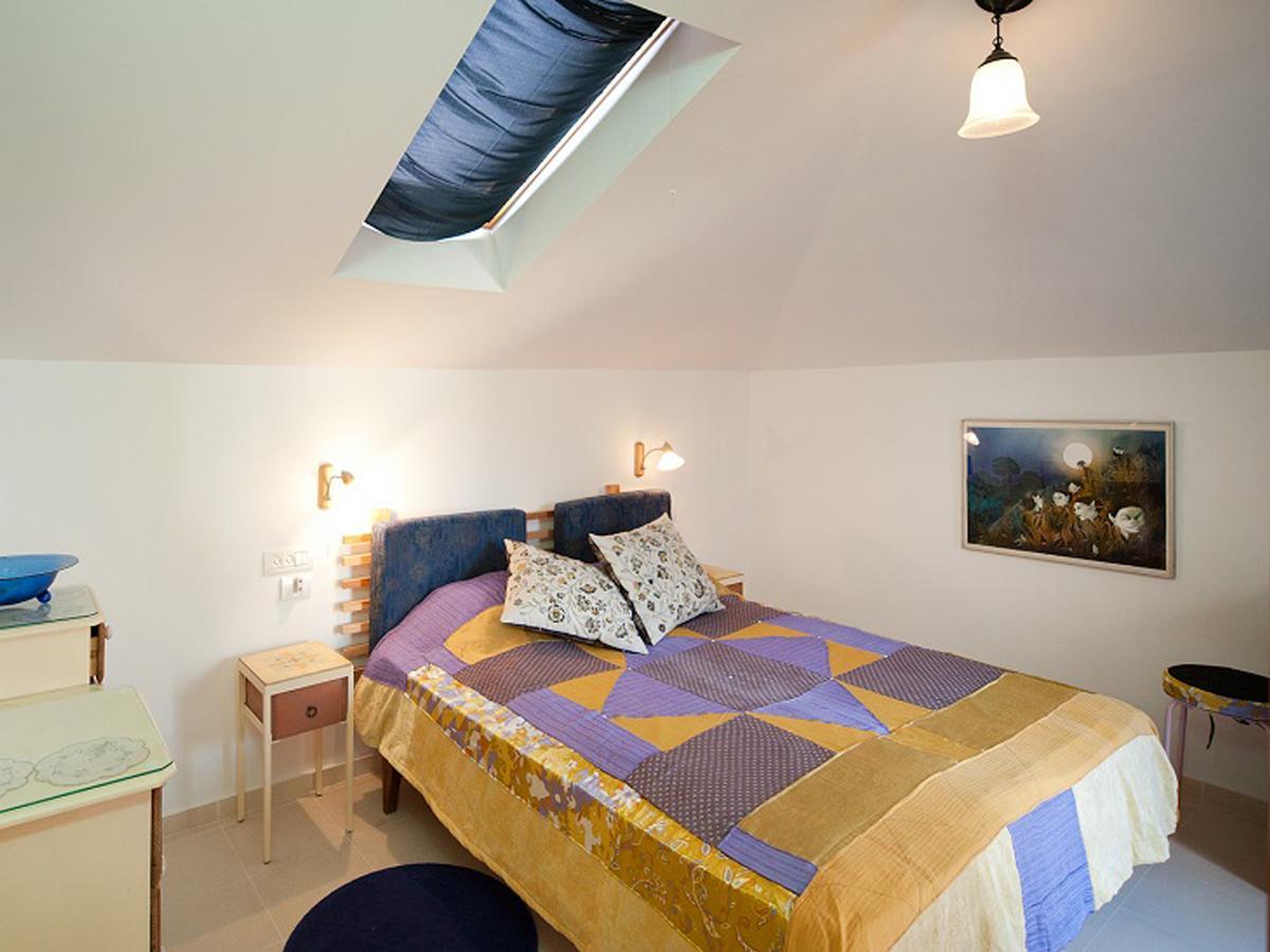 Lovely 2br W Balcony In Neve Tzedek Area By Sea N' Rent Apartment *